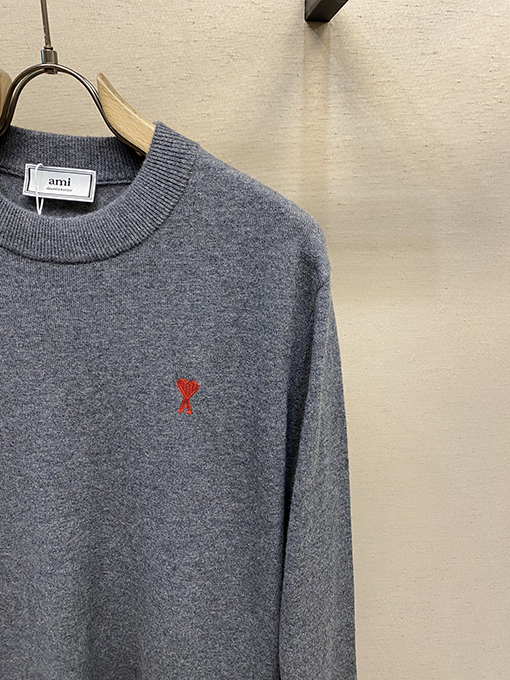 アミスーパーコピー Ami Paris ハート型のA字刺繍入りカップルウールセーター