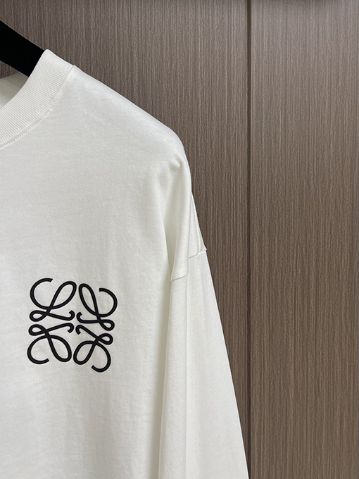 ロエベスーパーコピー 新作ラウンドネックプリント長袖ベースレイヤーシャツ