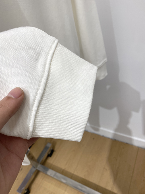 バーバリー BURBERRY 胸にプレミアムプリントのレターロゴが入ったクルーネックスウェットシャツ