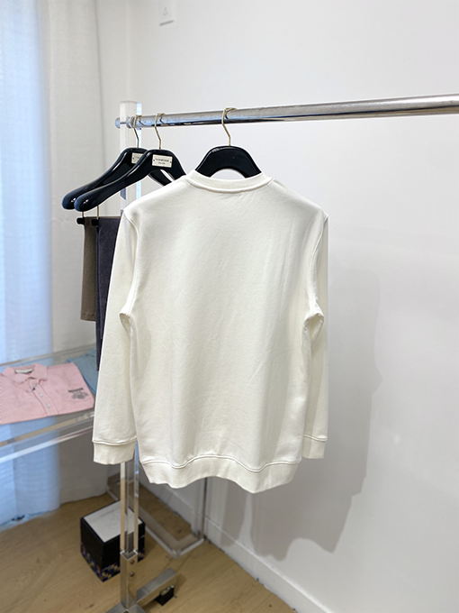 バーバリー BURBERRY 胸にプレミアムプリントのレターロゴが入ったクルーネックスウェットシャツ