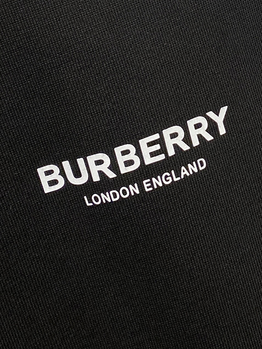 バーバリー BURBERRY 胸にプレミアムプリントのレターロゴが入ったクルーネックスウェットシャツ
