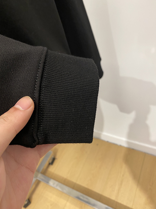 バーバリー BURBERRY 胸にプレミアムプリントのレターロゴが入ったクルーネックスウェットシャツ