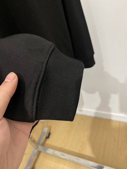 バーバリー BURBERRY 胸にプレミアムプリントのレターロゴが入ったクルーネックスウェットシャツ