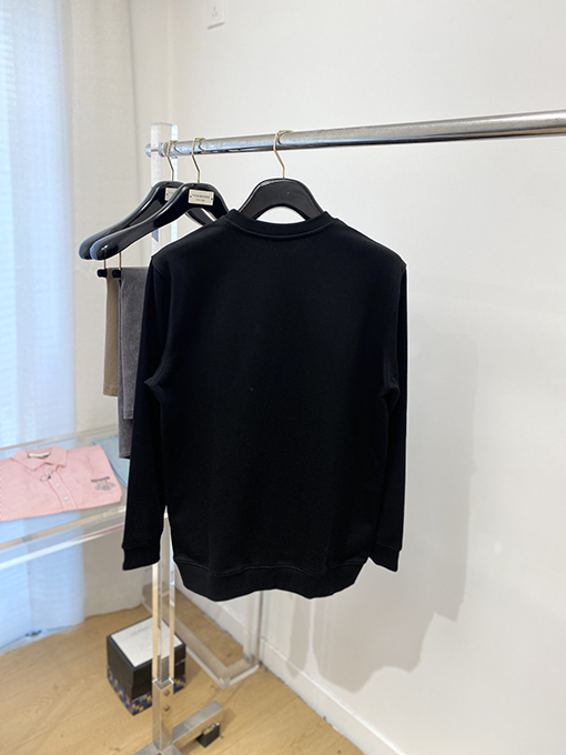 バーバリー BURBERRY 胸にプレミアムプリントのレターロゴが入ったクルーネックスウェットシャツ