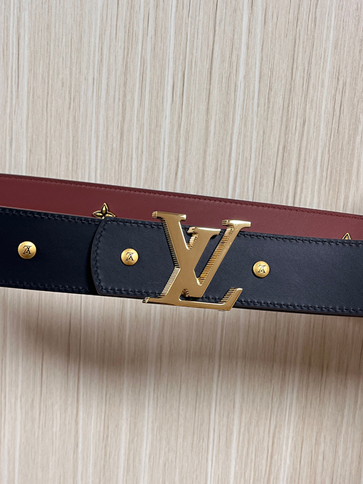 ルイヴィトンコピー LV Dimension Drift Flower Studs 新モデル両面ベルト