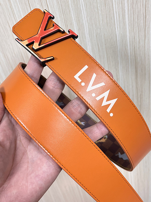 ルイヴィトン 映画の物語にインスパイアされた両面ベルト