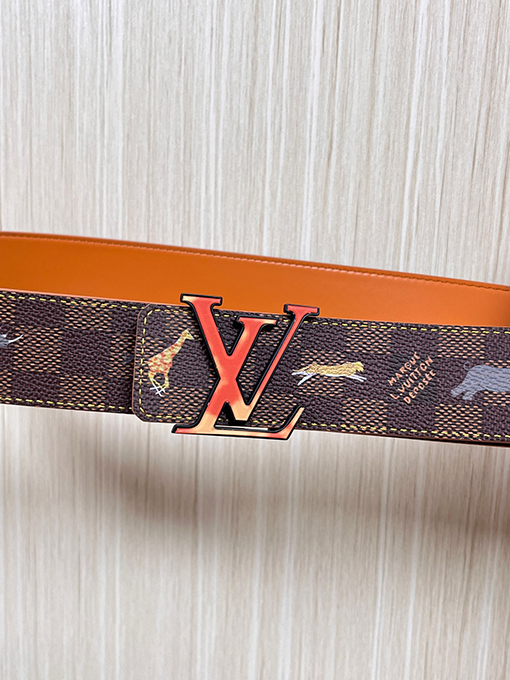 ルイヴィトン 映画の物語にインスパイアされた両面ベルト