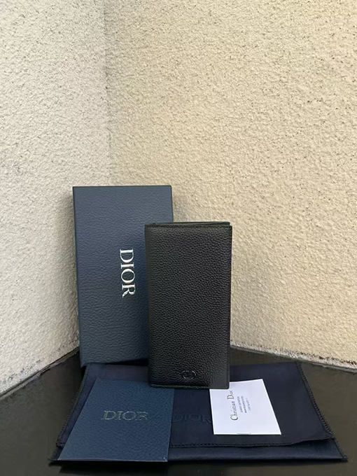 ディオール 二つ折りロングウォレット