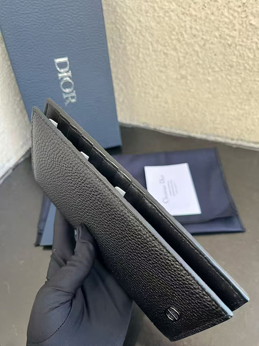 ディオール 二つ折りロングウォレット