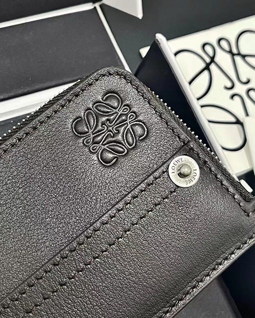 ロエベスーパーコピー 新しいメンズジッパー付きパンタカードホルダー