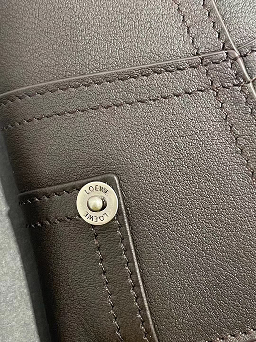 ロエベ 新作メンズ ハーフフォールド パンタ ウォレット