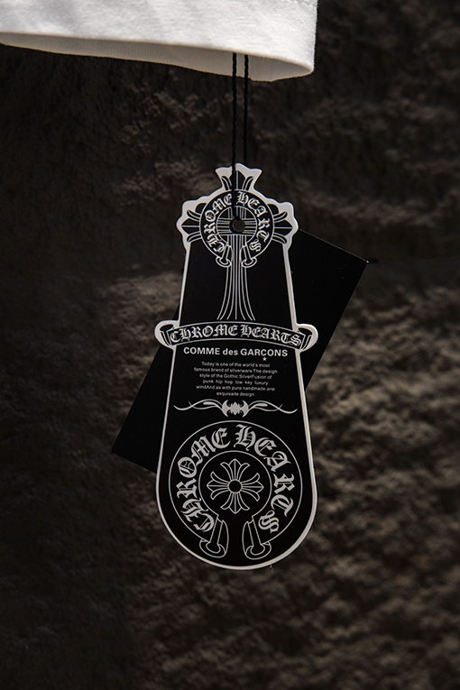 クロムハーツスーパーコピー 重工業カスタムアップリケ中空の刺繍半袖Tシャツ