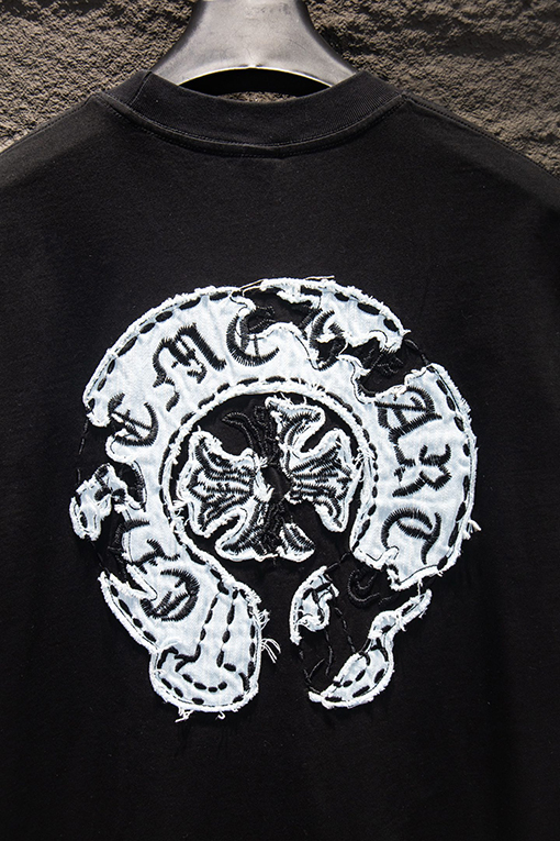 クロムハーツスーパーコピー 重工業カスタムアップリケ中空の刺繍半袖Tシャツ