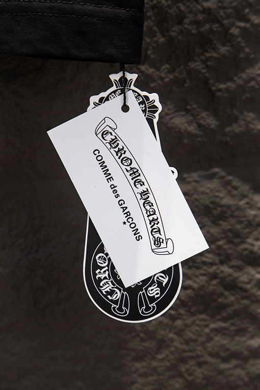 クロムハーツスーパーコピー 重工業カスタムアップリケ中空の刺繍半袖Tシャツ