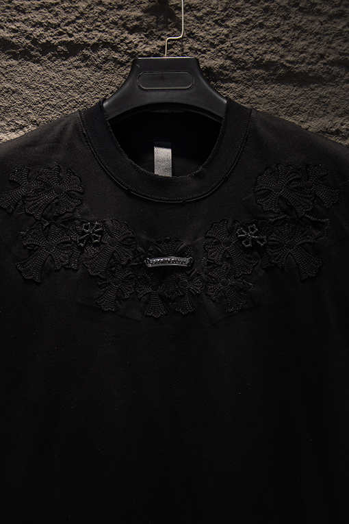 クロムハーツ クラシックなヘビーデューティーなダメージのパッチワーク刺繍りハードウェア半袖Tシャツ