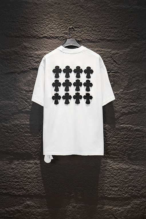 クロムハーツ ファッショナブルなダメージのウォッシュアップリケ刺繍り半袖Tシャツ