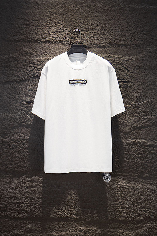 クロムハーツ ファッショナブルなダメージのウォッシュアップリケ刺繍り半袖Tシャツ