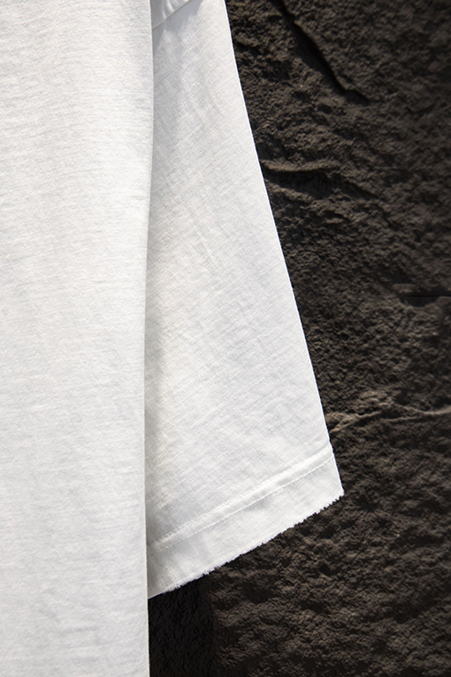 クロムハーツ ファッショナブルなダメージのウォッシュアップリケ刺繍り半袖Tシャツ