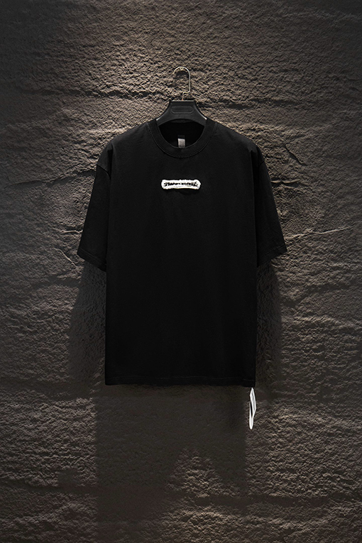 クロムハーツ ファッショナブルなダメージのウォッシュアップリケ刺繍り半袖Tシャツ