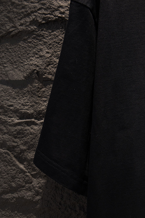 クロムハーツ ファッショナブルなダメージのウォッシュアップリケ刺繍り半袖Tシャツ