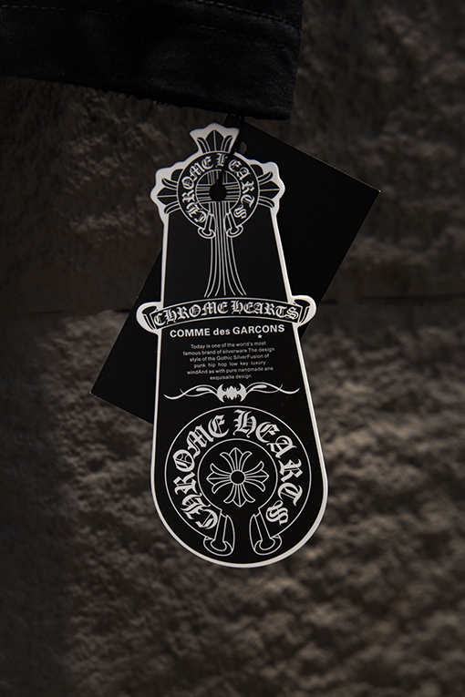 クロムハーツ ファッショナブルなダメージのウォッシュアップリケ刺繍り半袖Tシャツ