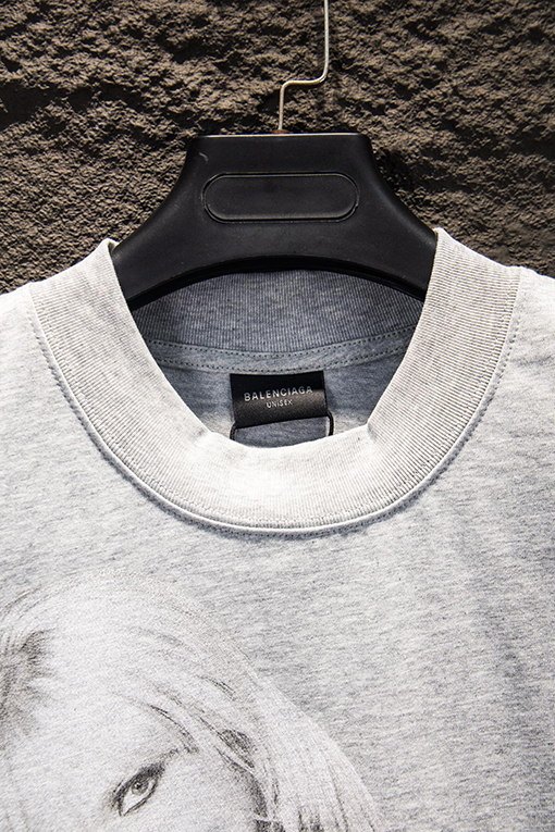 バレンシアガコピー Balenciaga 新作ホワイトインクダイレクトプリント半袖Tシャツ