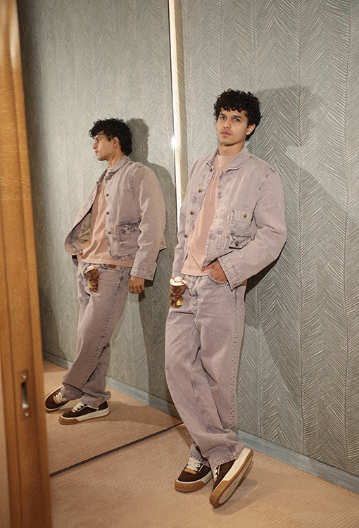 ルイヴィトン フェードデニムペタルジーンズ