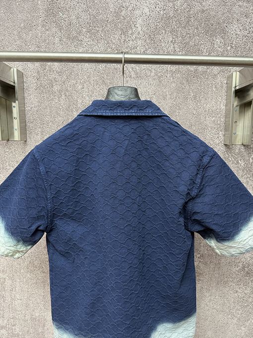 グッチ ブランドのダブルGロゴが入ったジャカードカラーのフルカバー半袖シャツ