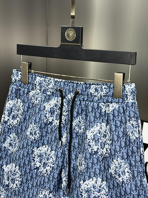 ディオール 新しいビーチショーツ