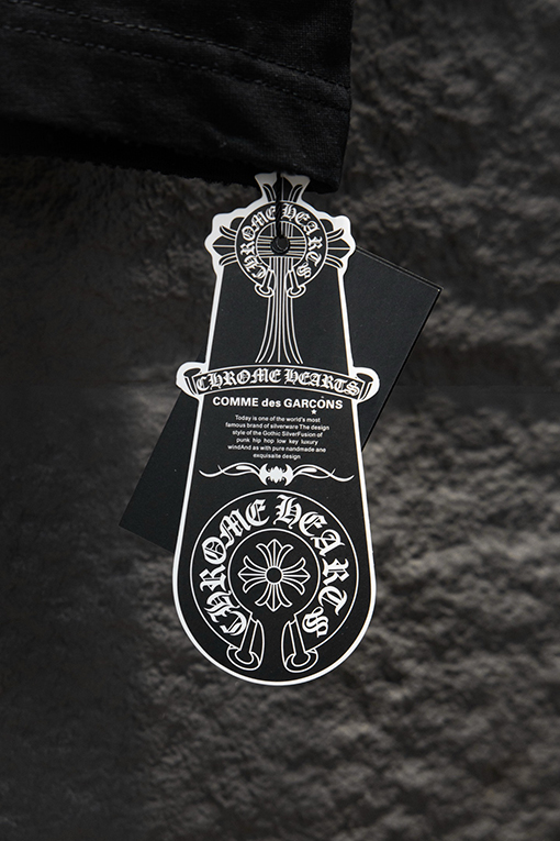 クロムハーツ ヘビーデューティーなダメージ中空の刺繍ハードウェア半袖Tシャツ