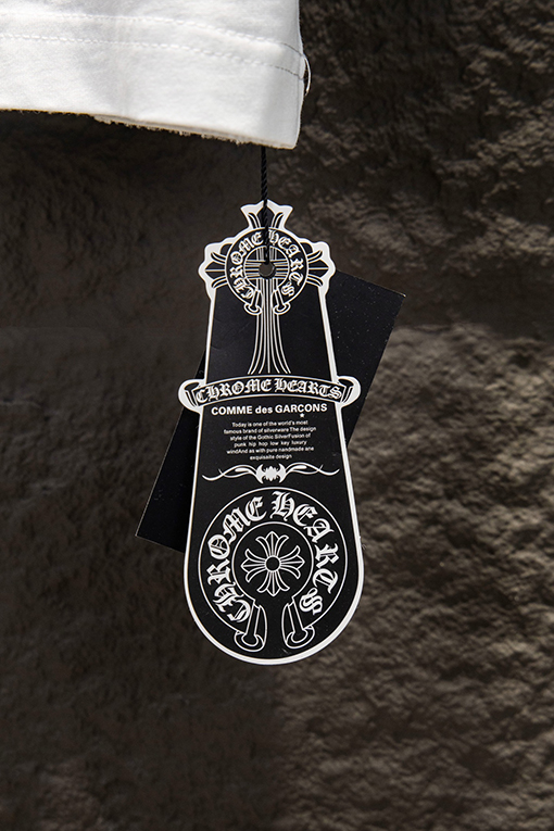 クロムハーツ ヘビーデューティーなダメージ中空の刺繍ハードウェア半袖Tシャツ