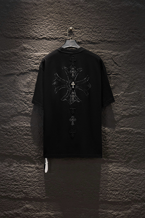 クロムハーツ ヘビーデューティーなダメージプリントのアップリケ刺繍半袖Tシャツ