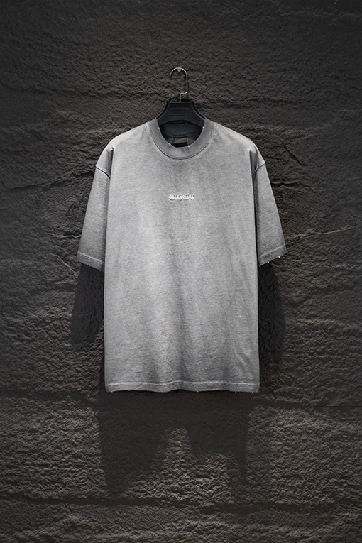 バレンシアガ Balenciaga ヘビーデューティーなリバースボトムのパッチワーク刺繍半袖Tシャツ