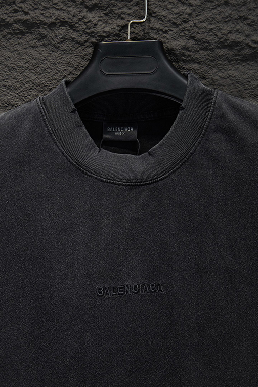 バレンシアガ Balenciaga ヘビーデューティーなリバースボトムのパッチワーク刺繍半袖Tシャツ