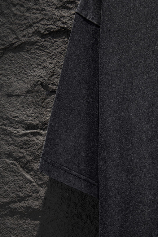 バレンシアガ Balenciaga ヘビーデューティーなリバースボトムのパッチワーク刺繍半袖Tシャツ