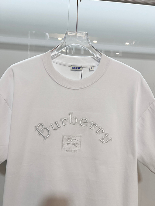 バーバリー BURBERRY 1856 クラシック ウォー ホース ロゴ 刺繍 クルーネック 半袖 Tシャツ