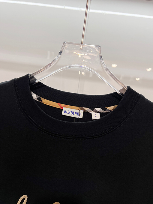 バーバリー BURBERRY 麻縄刺繍レタリング背中に軍馬柄ロゴクルーネック半袖Tシャツ