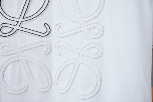 ロエベ LOEWE 新作アップリケ刺繍レター半袖Tシャツ