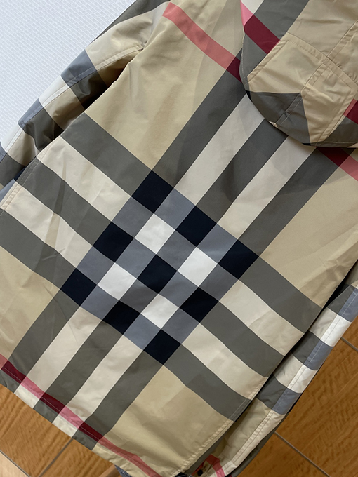 バーバリーコピー 両面リバーシブルチェック柄フード付きジャケット