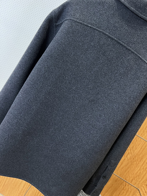 ロエベコピー レザートリムのラペルコート