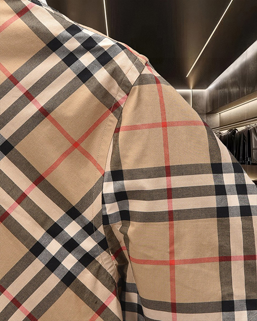 バーバリー ツイルストレッチコットンポプリン半袖シャツ