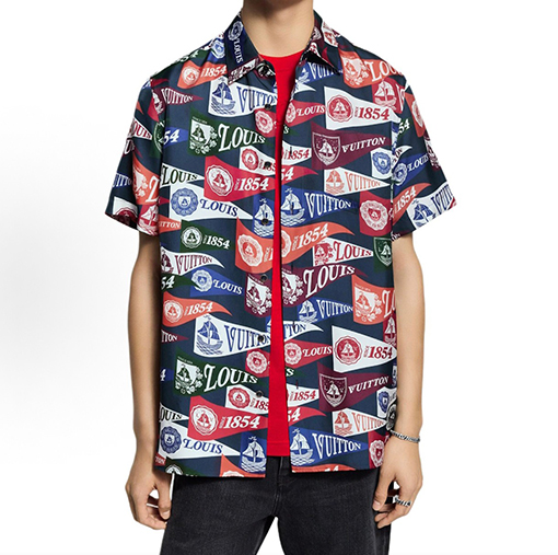 ルイヴィトンスーパーコピー ロゴプリントの襟付き半袖シャツ