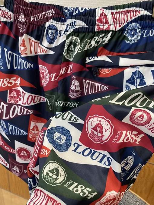 ルイヴィトン 全体にバッジプリントのドローストリングカジュアルショーツ