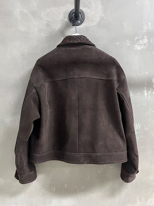 ボッテガヴェネタコピー レディースレトロなさとクールさが魅力のカシミア混コート