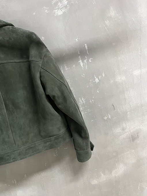 ボッテガヴェネタコピー レディースレトロなさとクールさが魅力のカシミア混コート