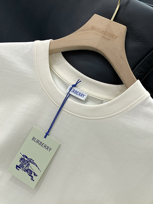 バーバリー 刺繍レターロゴ半袖Tシャツ