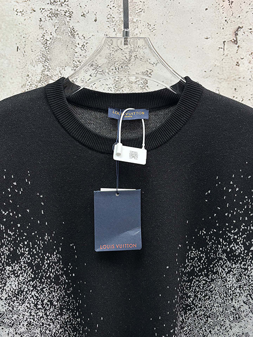 ルイヴィトン 早春コレクション グラデーションブラックニット半袖Tシャツ