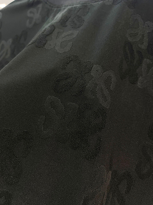 ロエベコピー フルカバープリントのモノグラムロゴ半袖Tシャツ