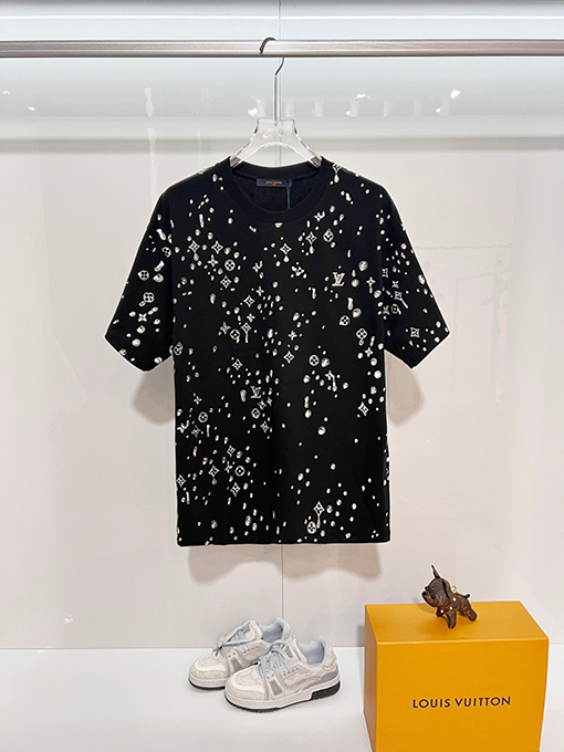 ルイヴィトン 全面モノグラムグラフィティラインストーンレターロゴ半袖Tシャツ
