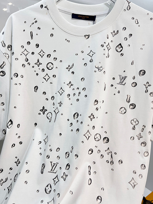 ルイヴィトン 全面モノグラムグラフィティラインストーンレターロゴ半袖Tシャツ